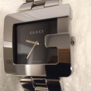 HOT🔥🔥🔥ON SALE Vintage Original Gucci SwissWatch